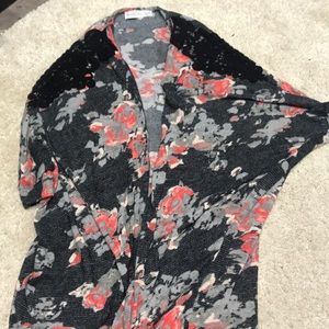 Abercrombie and Fitch floral shoulder throw